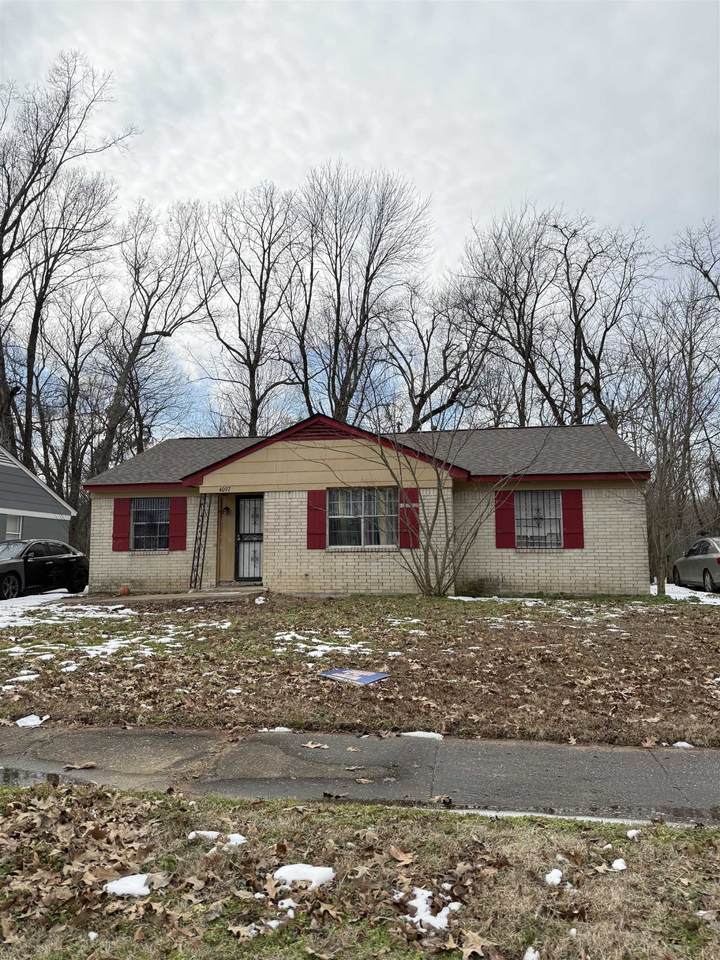 4097 Mossville St - Photo 1