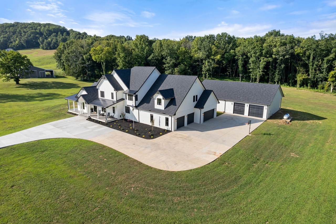 150 Scenic Cir - Photo 1