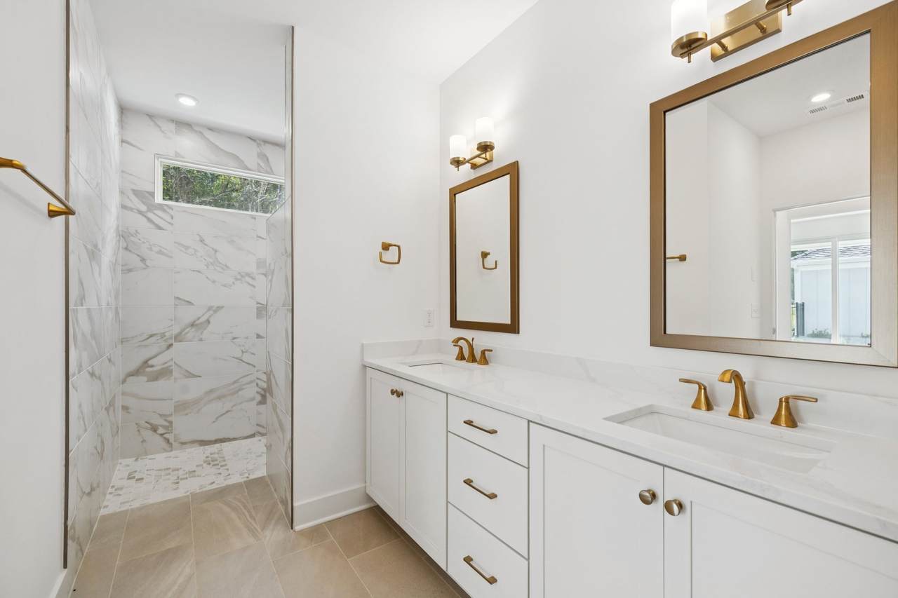 412 Gooding Blvd - Photo 1