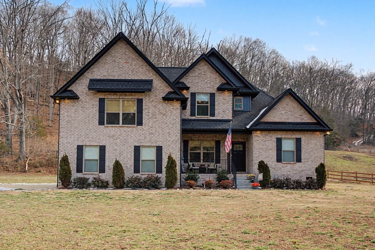 596 Lindsey Hollow Rd - Photo 1