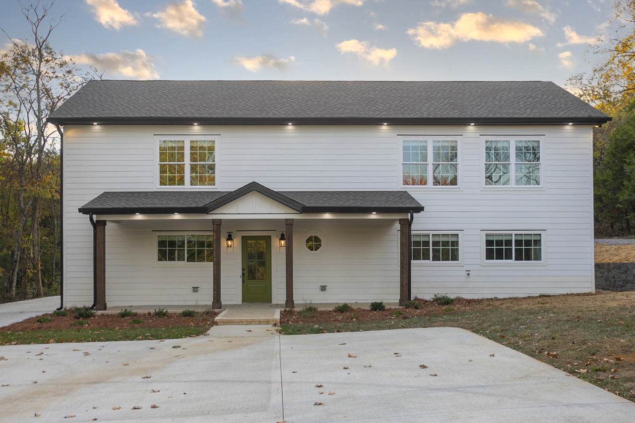 2731 Sanford Rd - Photo 1