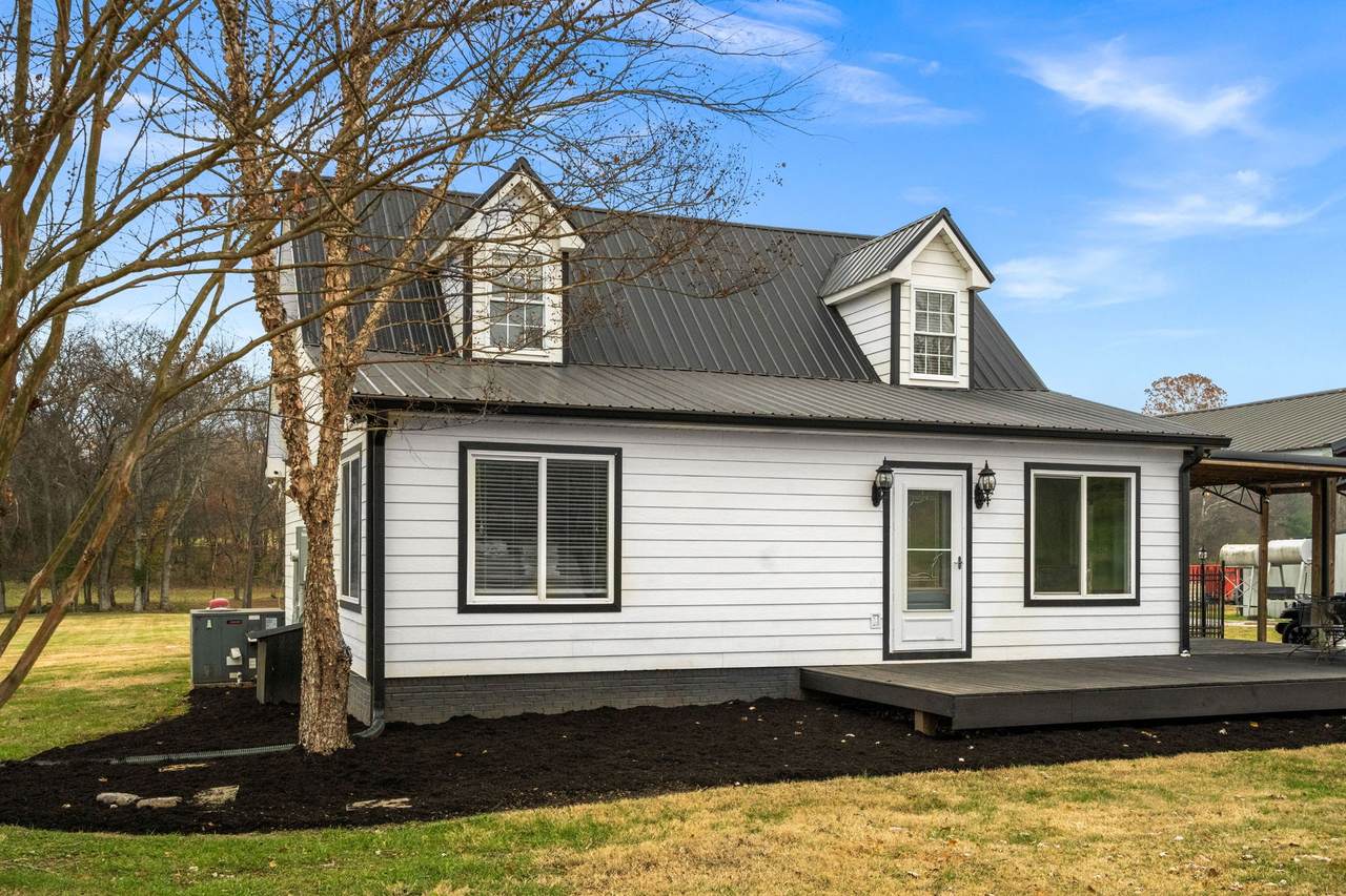 6117 Henry Gower Rd - Photo 1