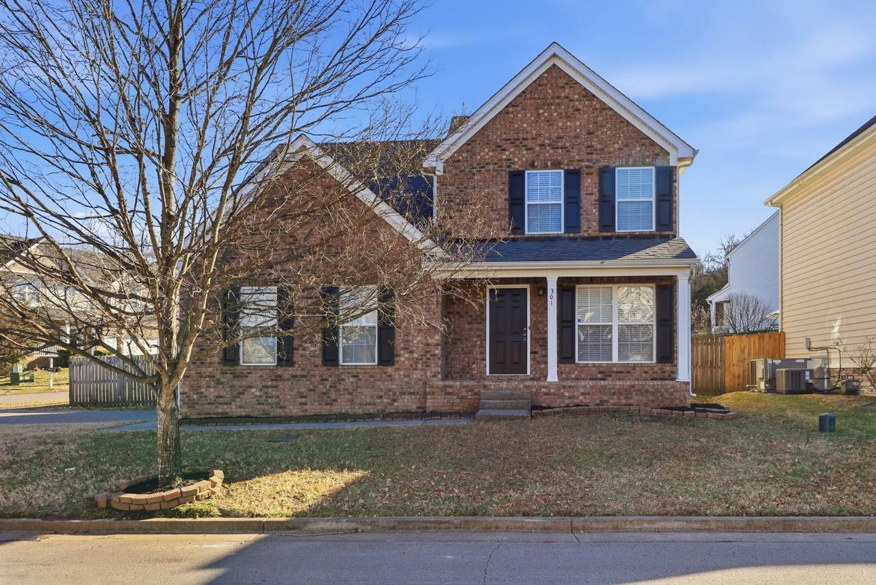 301 Upper Mill Dr - Photo 1