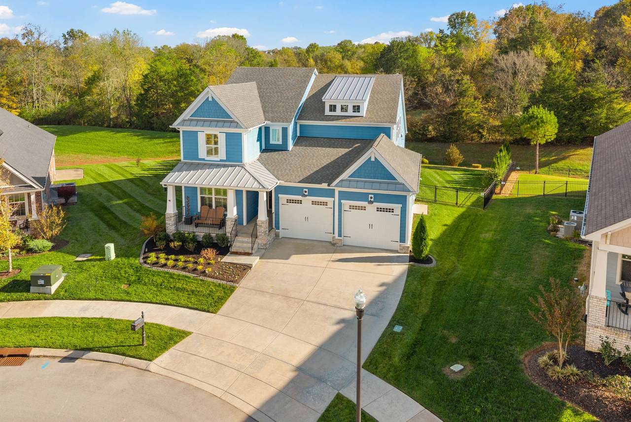 3006 Hedgelawn Dr - Photo 1