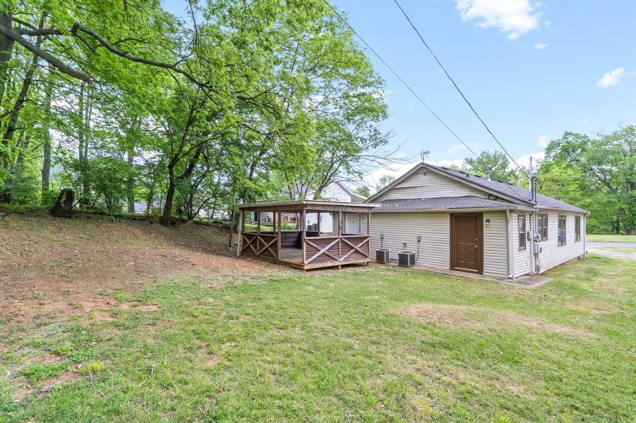 https://bt-photos.global.ssl.fastly.net/nashville/1280_boomver_1_RTC3123920-1.jpg