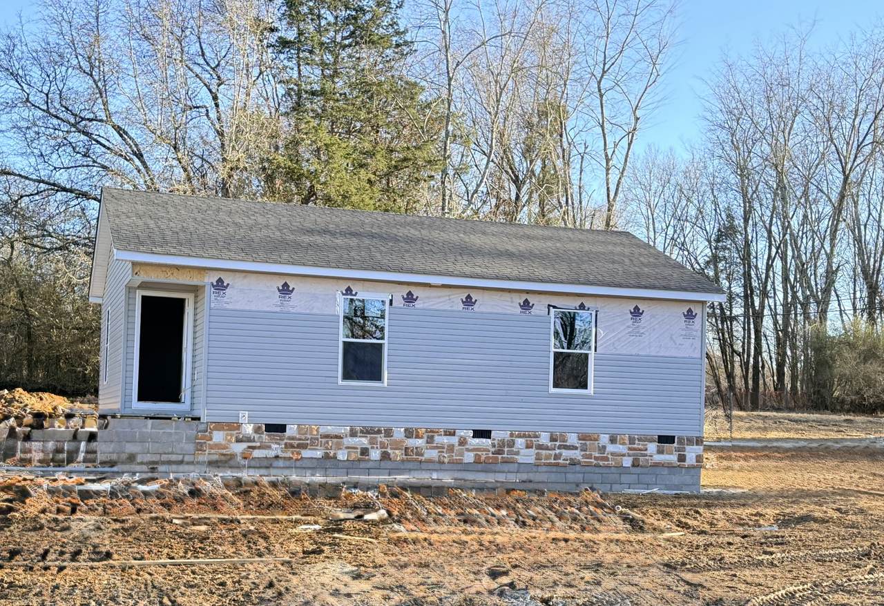 1115 Stewart Ln - Photo 1