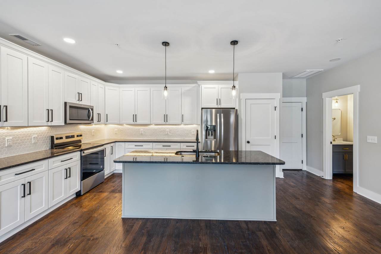 137 Crockett Hills Lane - Photo 1