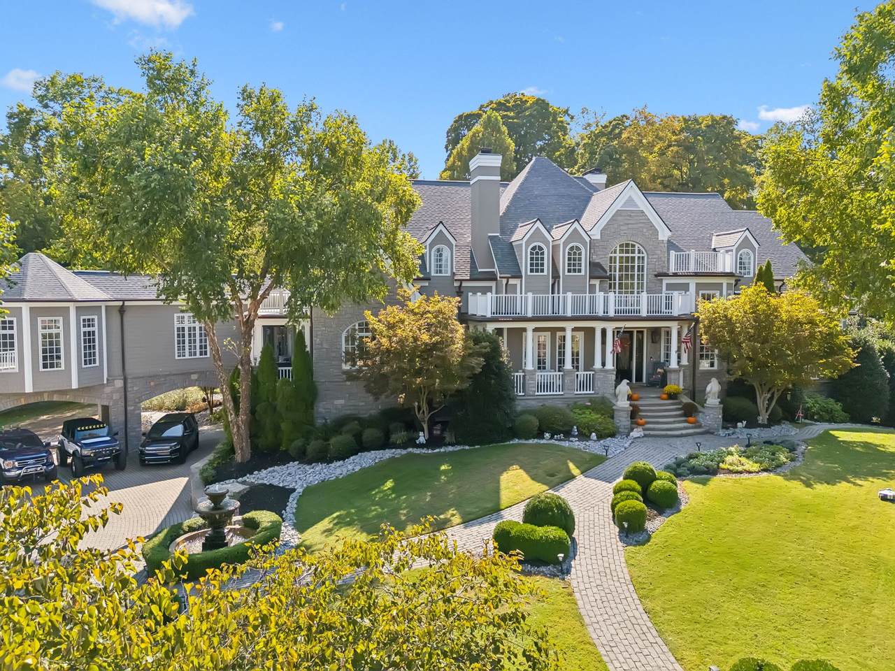 1255 Morning Glory Ct - Photo 1