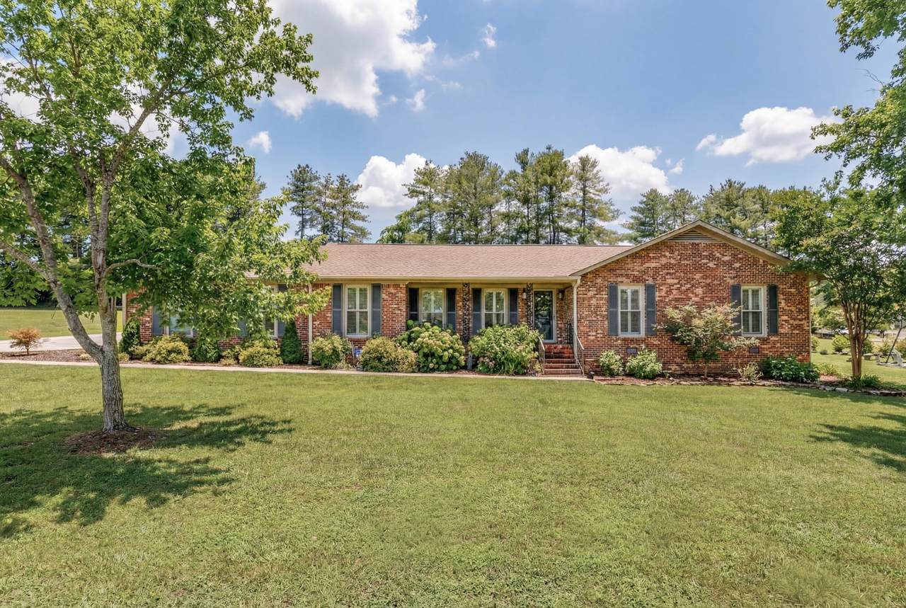 1886 Wellsbrook Dr - Photo 1