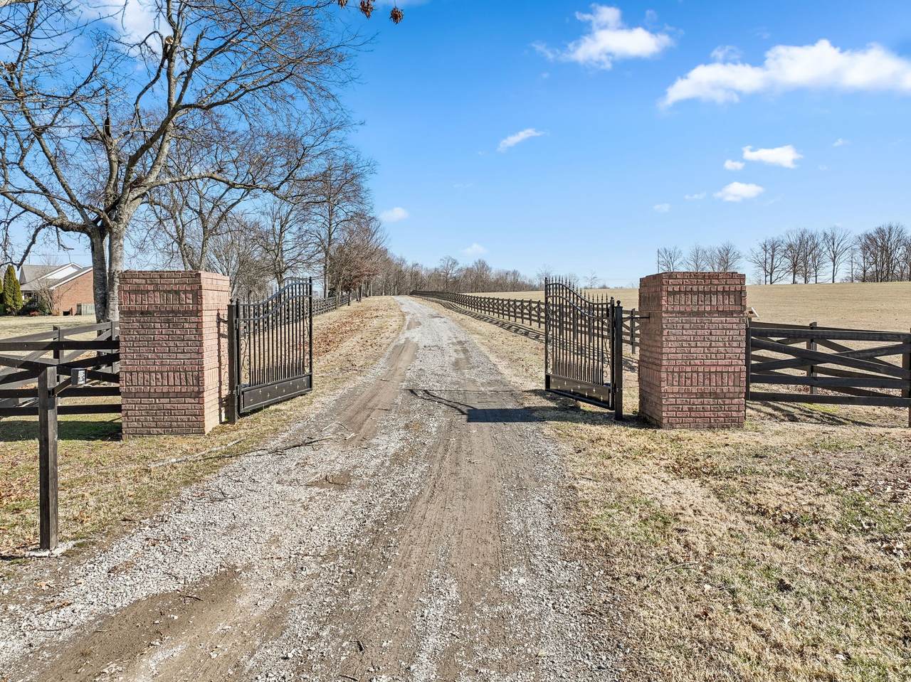 2049 Liebengood Rd - Photo 1