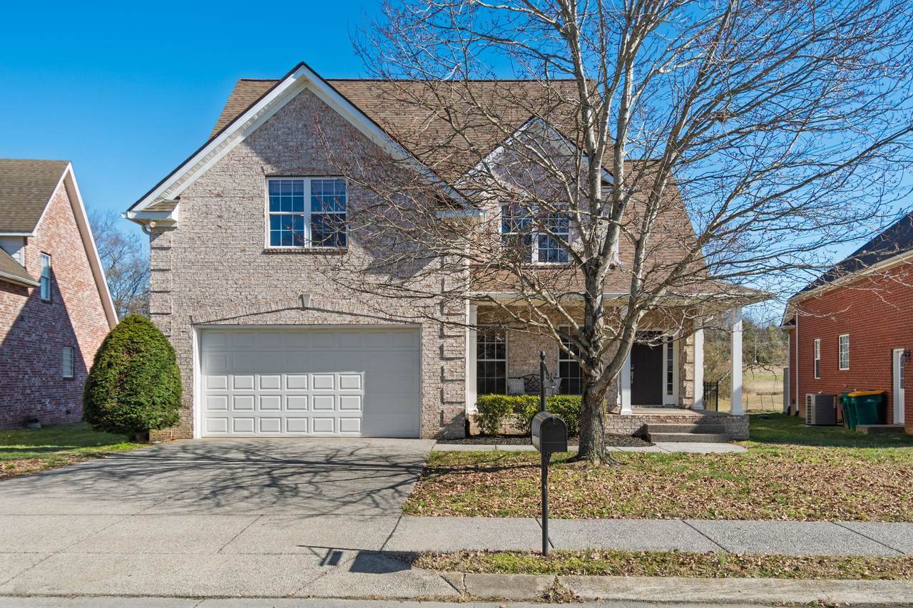 3013 Honeysuckle Dr - Photo 1