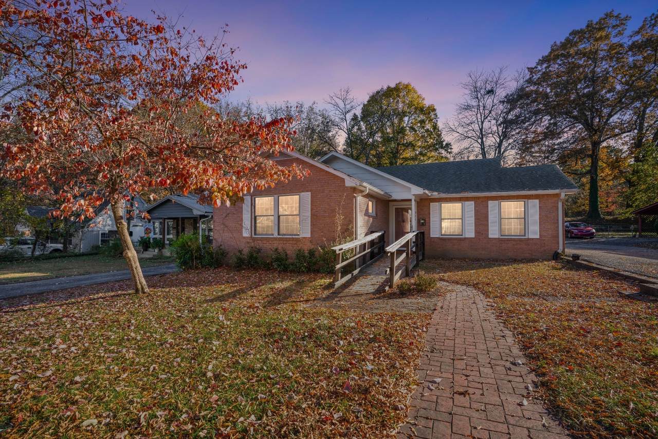 311 Edgewood St - Photo 1