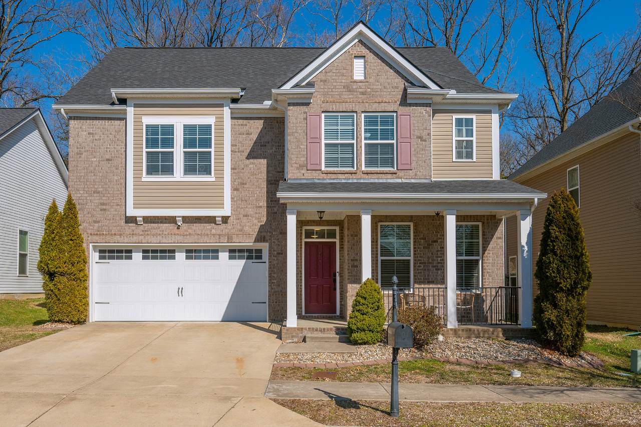 1941 Stonewater Dr - Photo 1