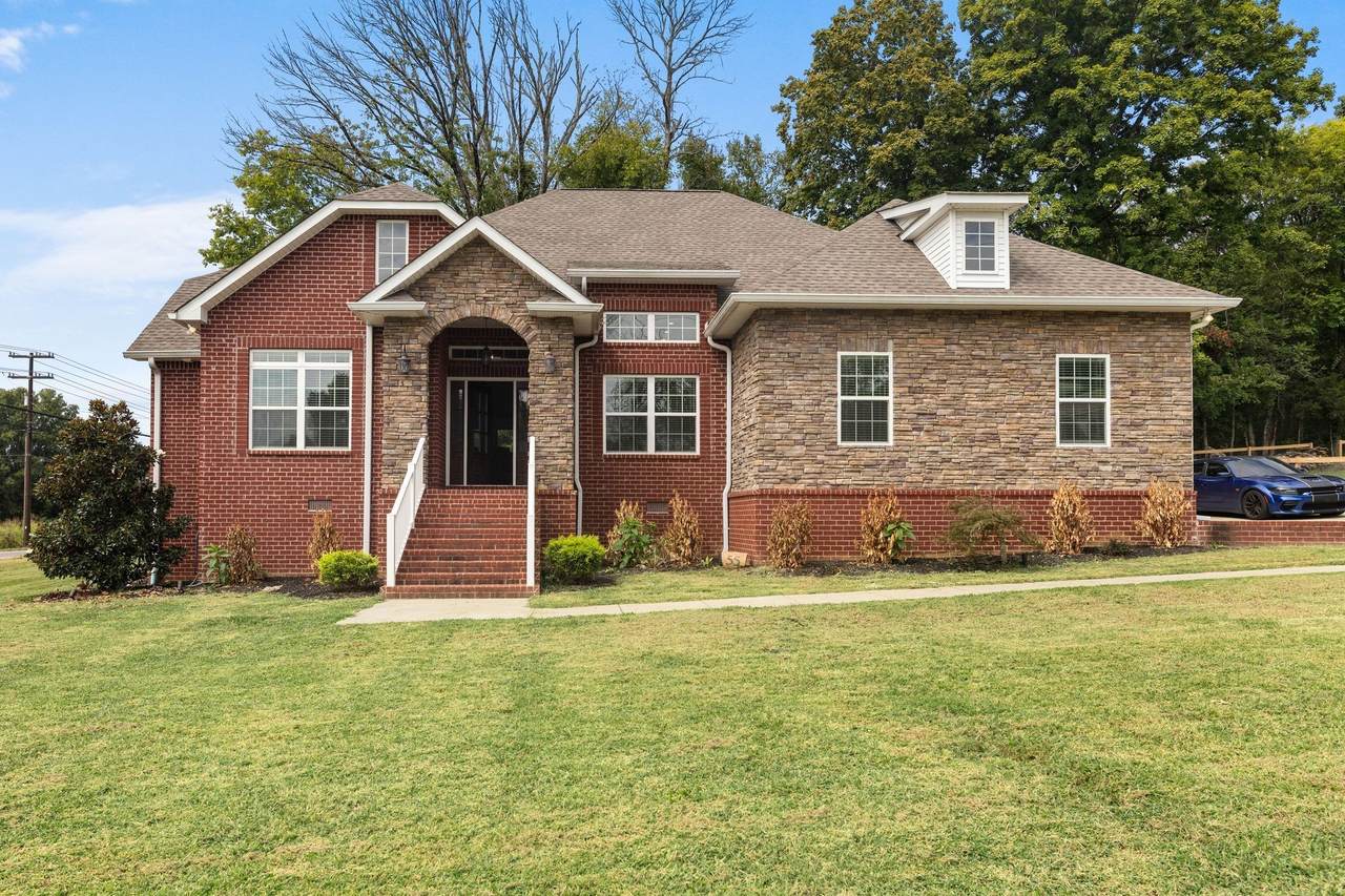 55 Mockingbird Ln - Photo 1
