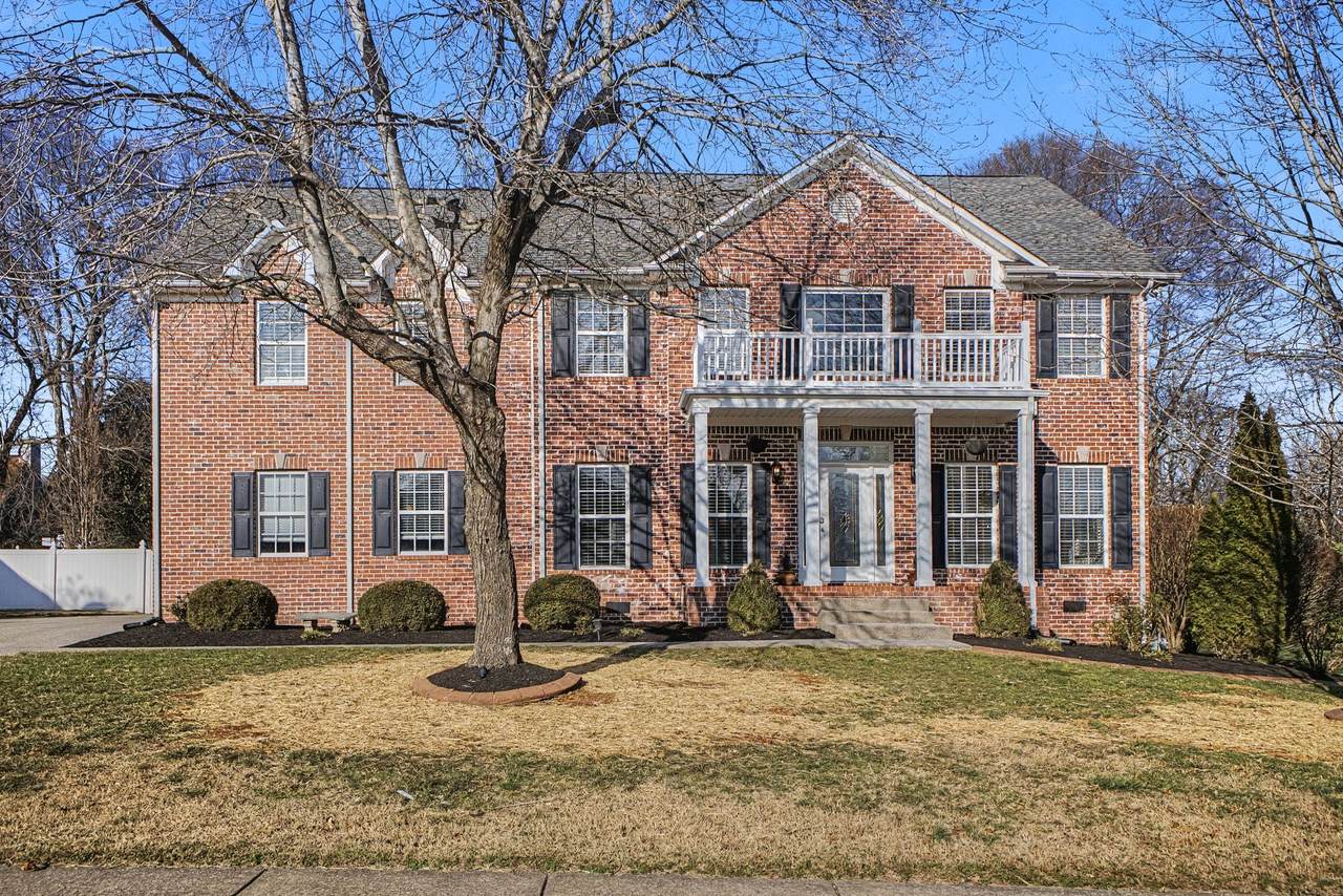 1060 Auldridge Dr - Photo 1