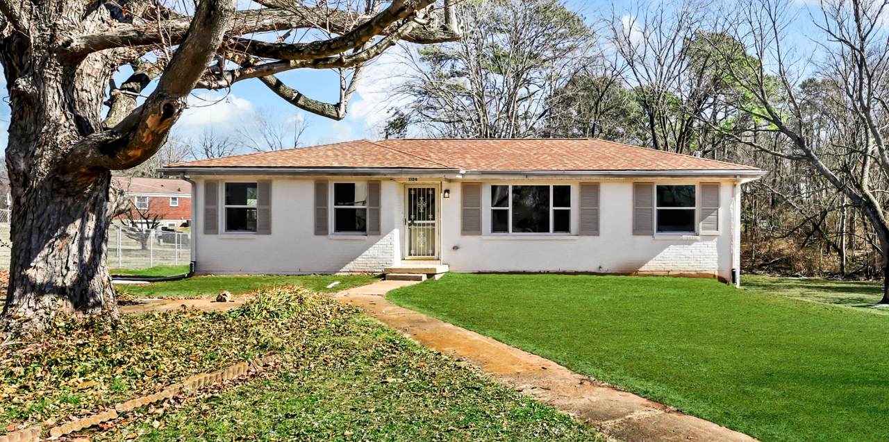 1104 Irving Ln - Photo 1