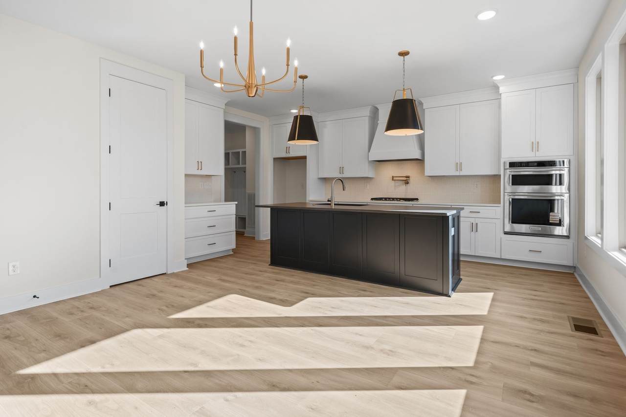 3199B Doak Ave - Photo 1