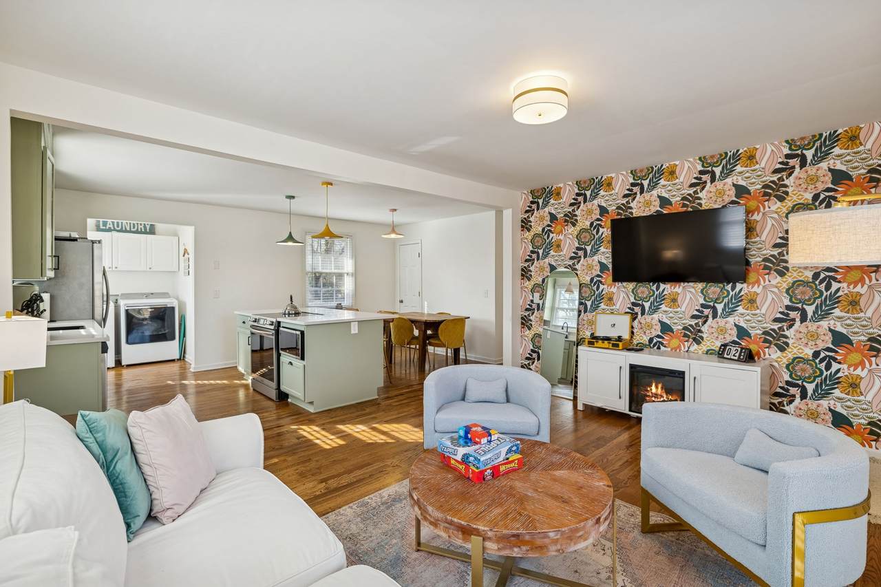 621 W Meade Blvd - Photo 1