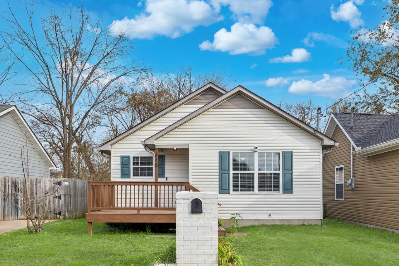 315 S Highland Ave - Photo 1