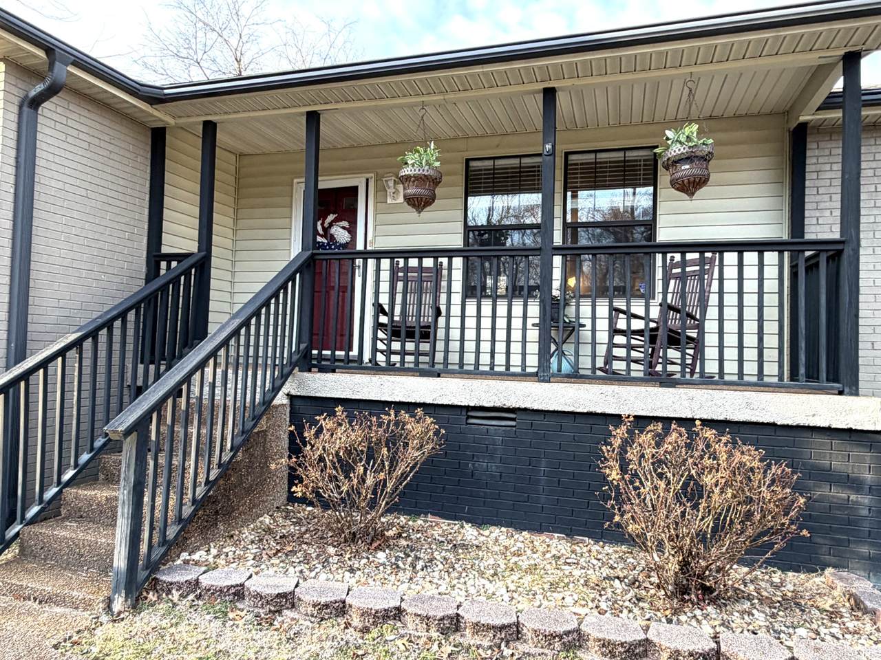 2529 Mcginnis Dr - Photo 1