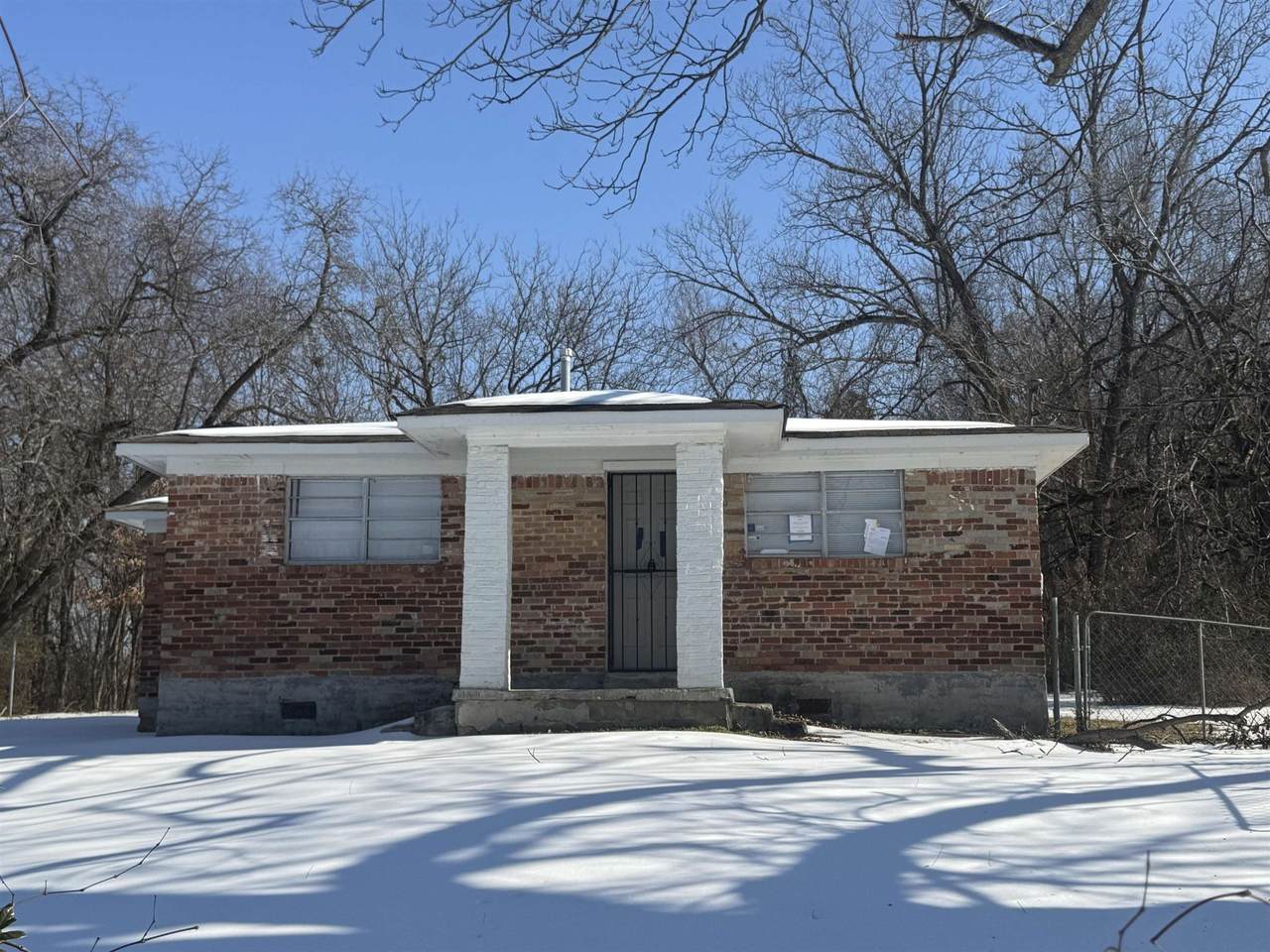 3762 Berry Ln - Photo 1