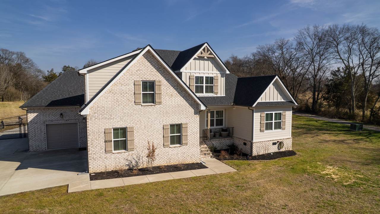 6516 Old Nashville Hwy - Photo 1