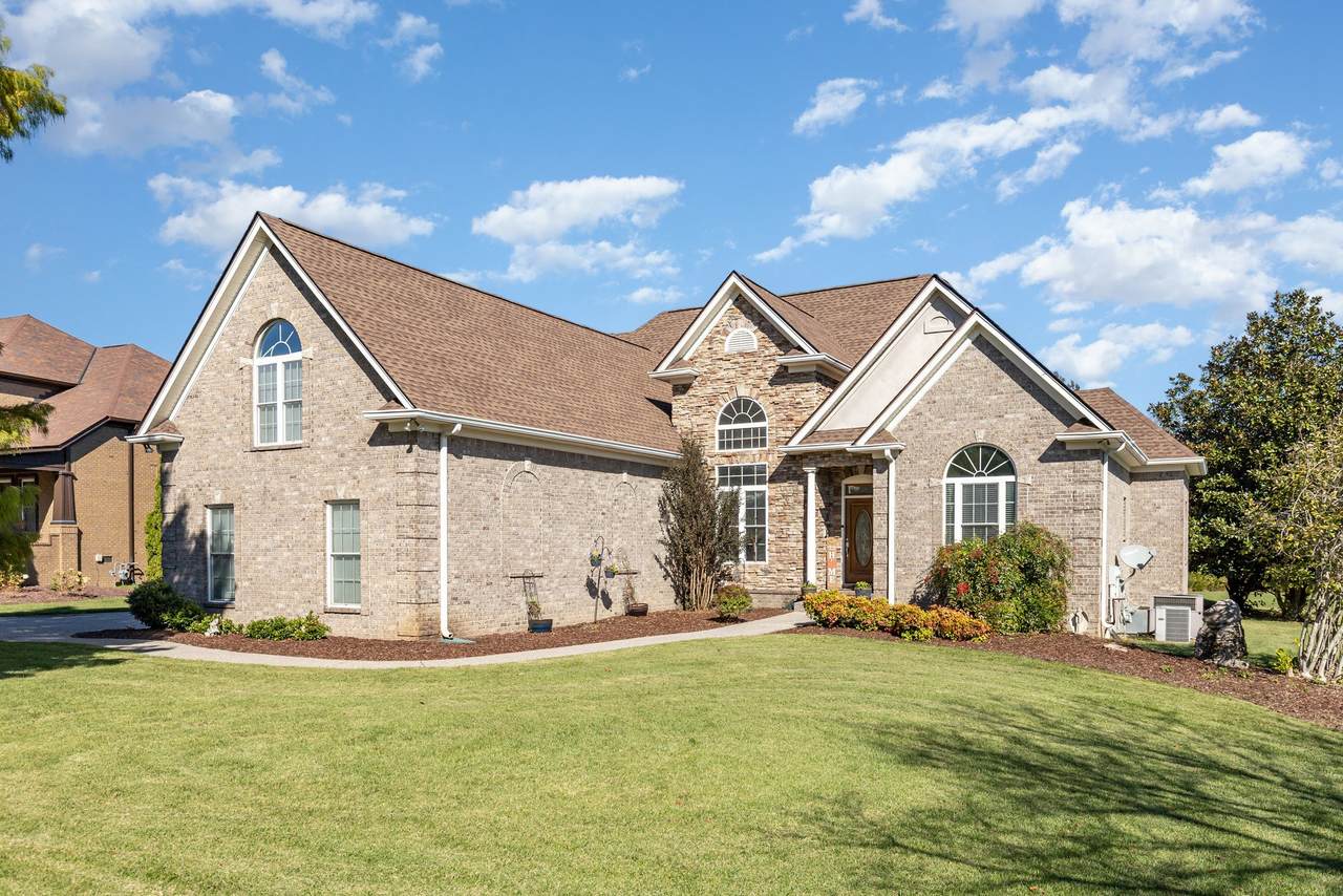 1036 Watkins Creek Dr - Photo 1