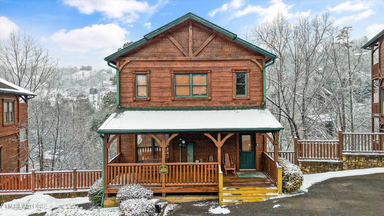 826 Great Smoky Way - Photo 1