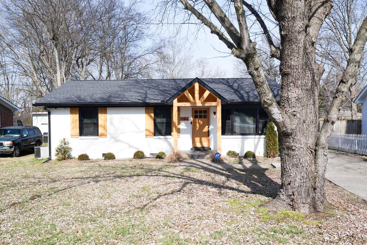 304 Scruggs Ave - Photo 1