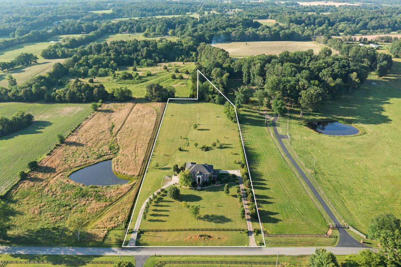 8288 Guthrie Rd - Photo 1