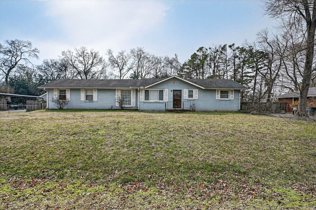 722 Robert Burns Dr - Photo 1