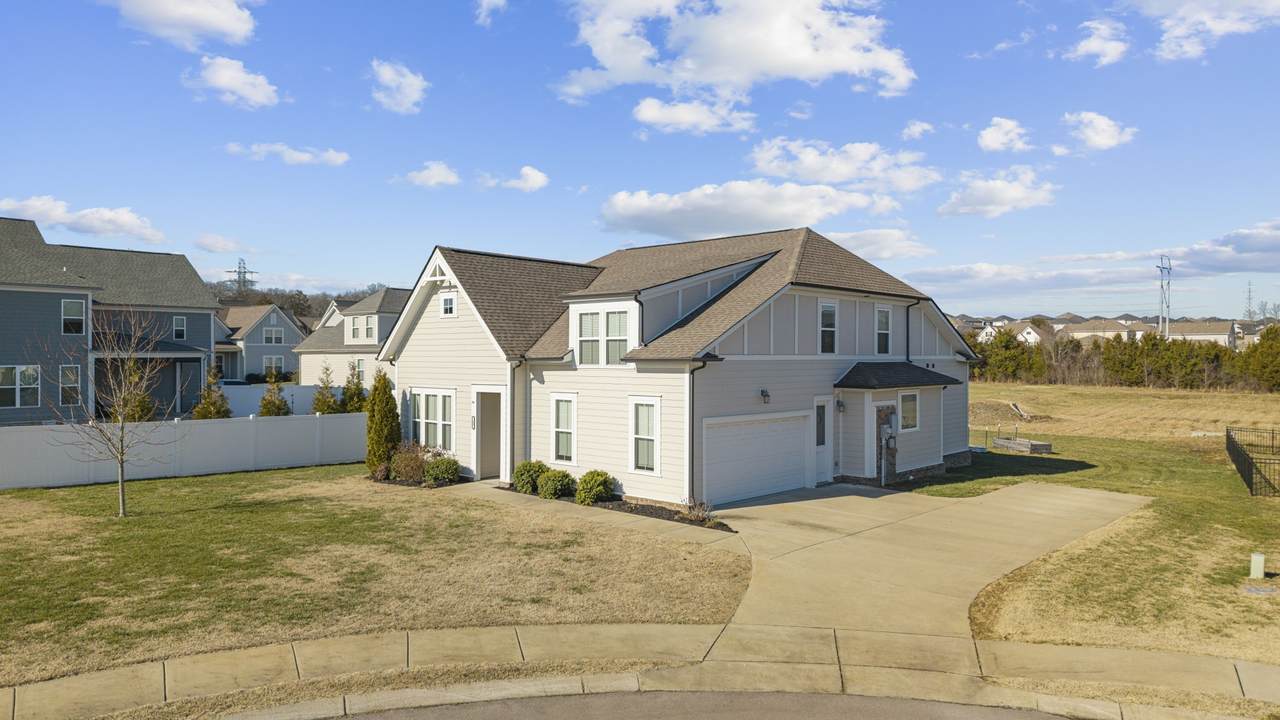 https://bt-photos.global.ssl.fastly.net/nashville/1280_boomver_1_RTC3131057-1.jpg
