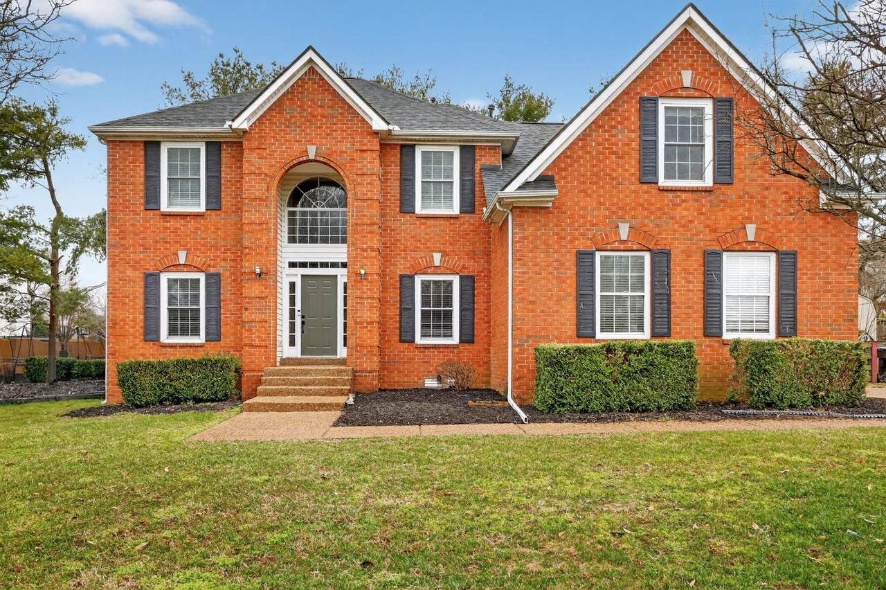 2020 Bratton Place Dr - Photo 1