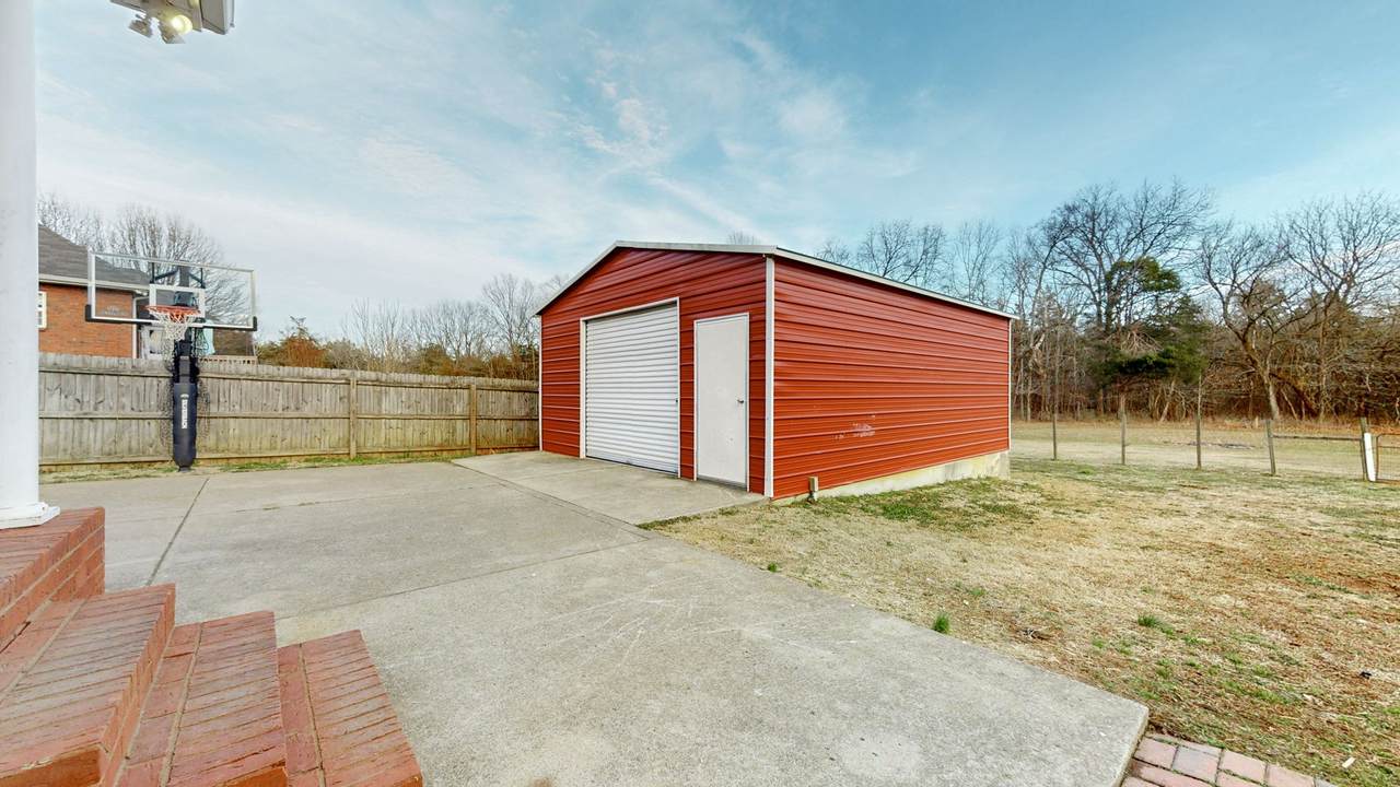 https://bt-photos.global.ssl.fastly.net/nashville/1280_boomver_1_RTC3131576-1.jpg