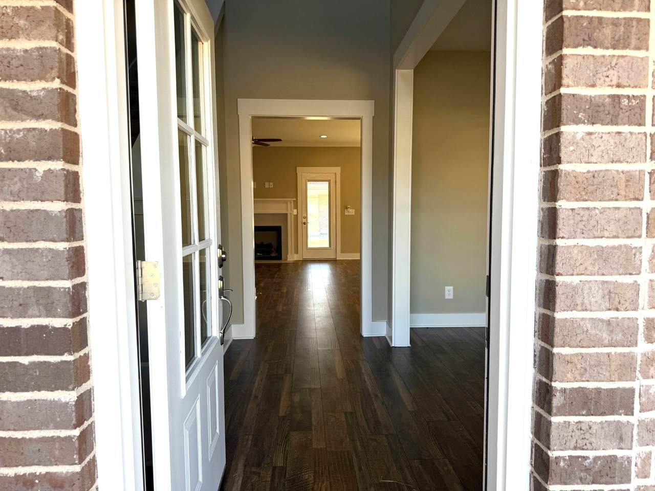 https://bt-photos.global.ssl.fastly.net/nashville/1280_boomver_1_RTC3131667-1.jpg