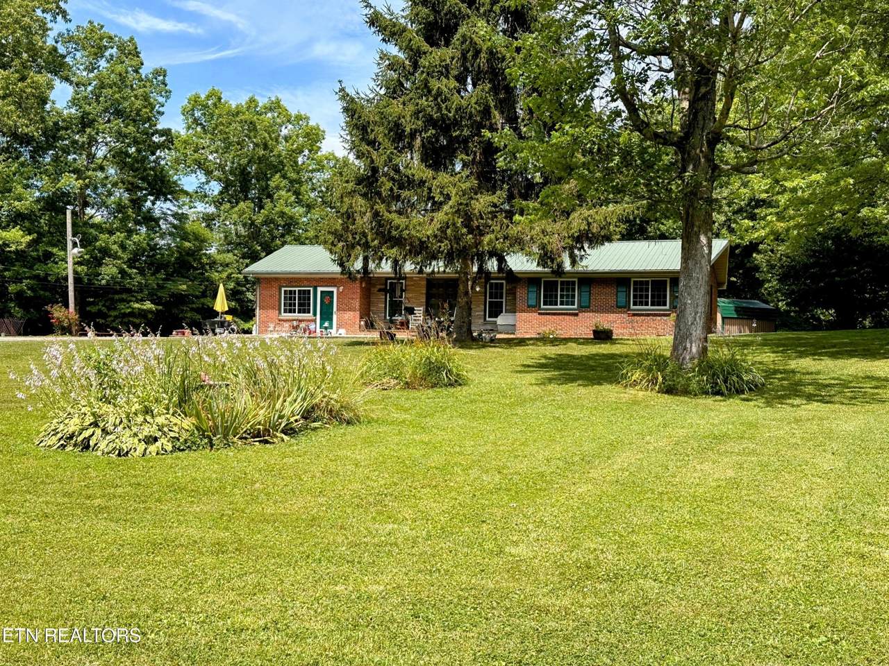 1065 Star Point Rd - Photo 1
