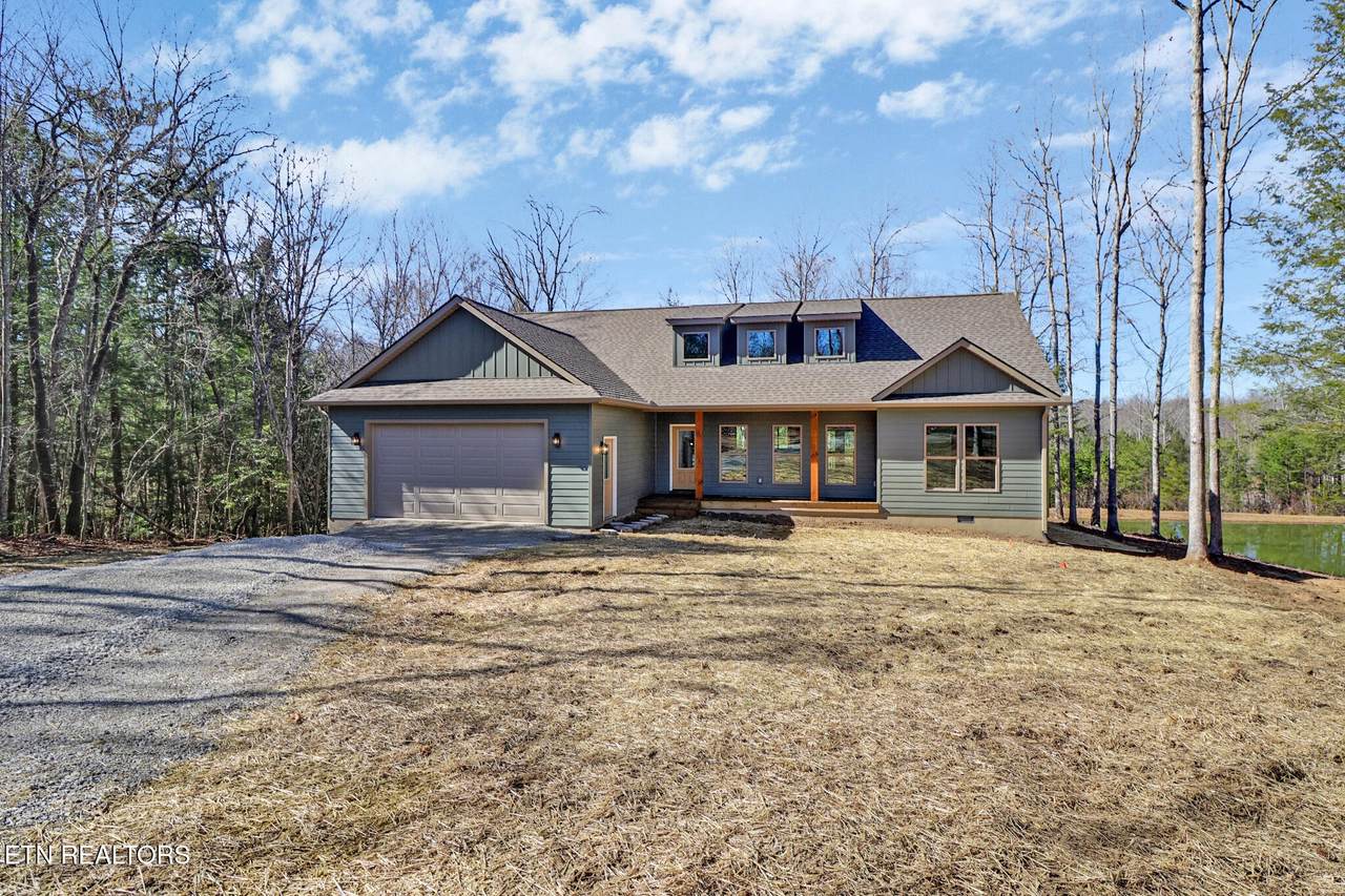 504 Acorn Lane - Photo 1
