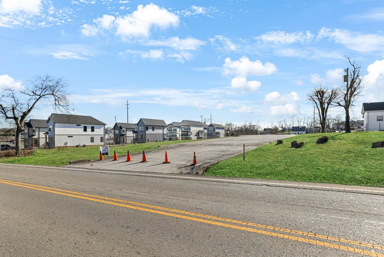 https://bt-photos.global.ssl.fastly.net/nashville/1280_boomver_1_RTC3132136-1.jpg