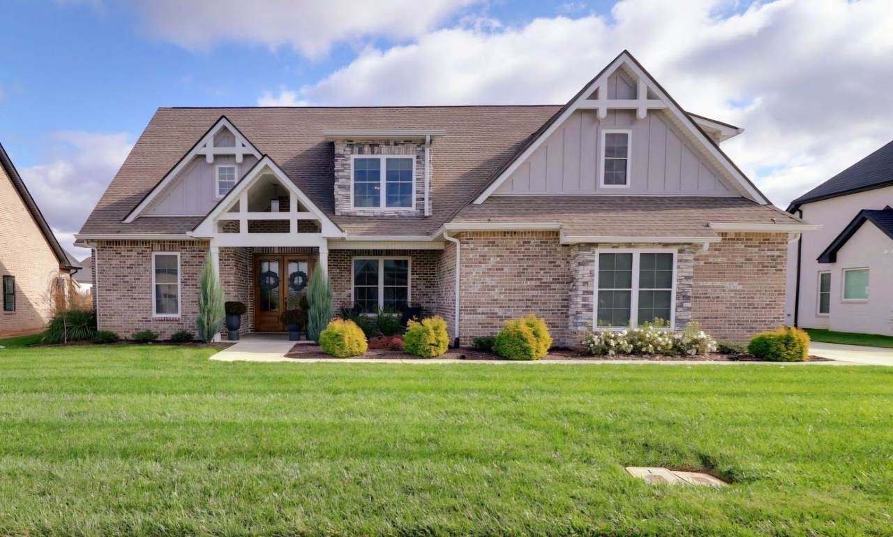 437 Sheas Way - Photo 1