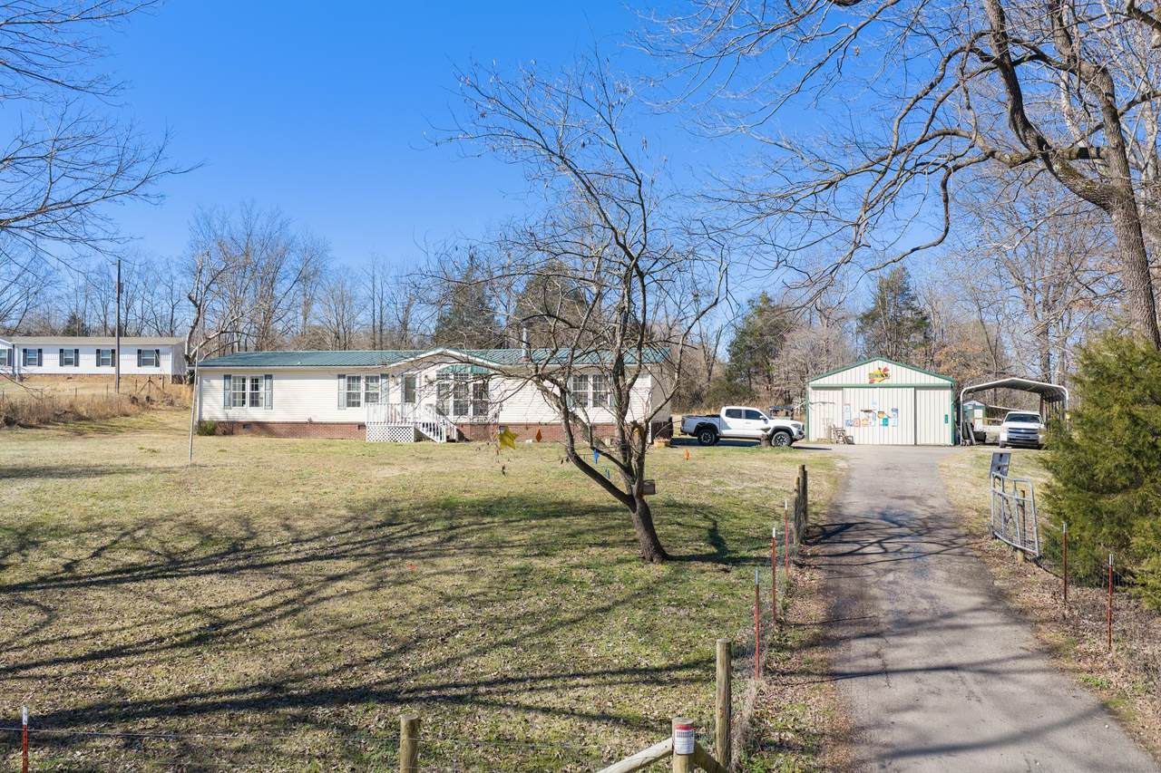 419 Hughes Rd - Photo 1