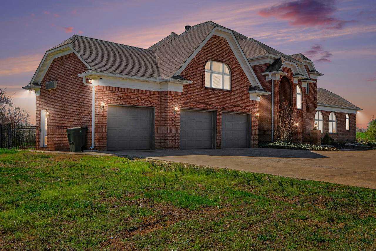 https://bt-photos.global.ssl.fastly.net/nashville/1280_boomver_1_RTC3132297-1.jpg