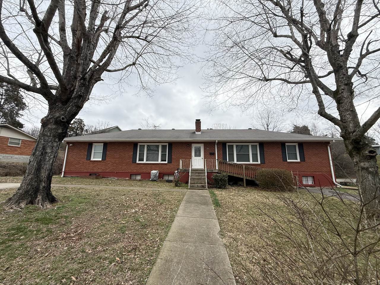 109 Duke St - Photo 1