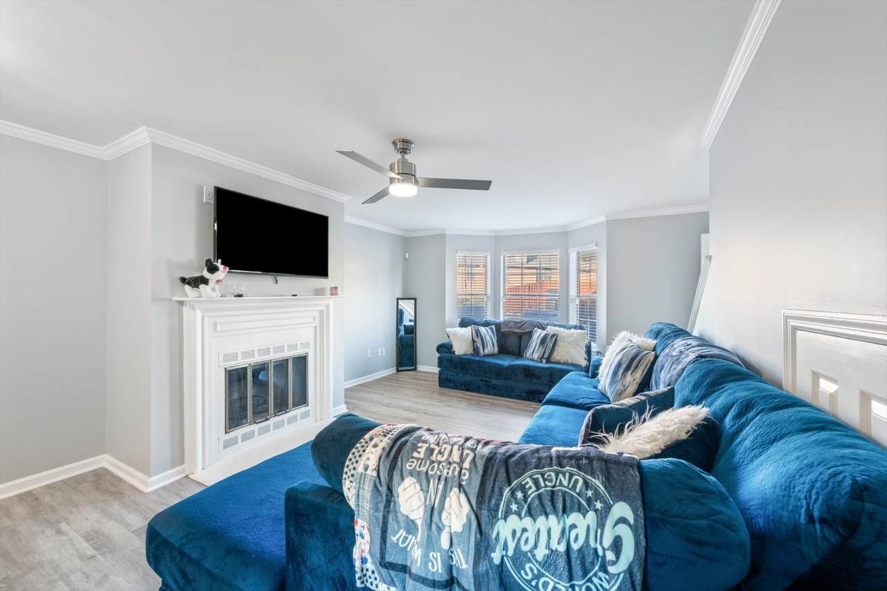 165 Ellington Pl - Photo 1