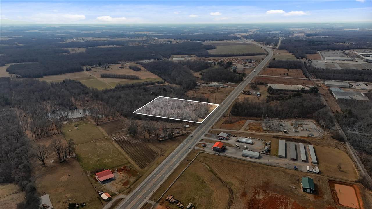 8557 Manchester Hwy - Photo 1