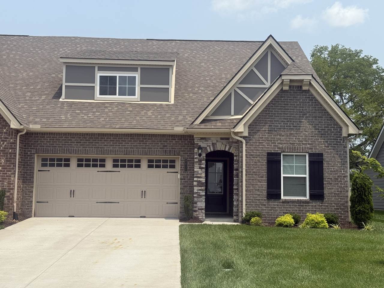 2303 Laurelstone Dr - Photo 1