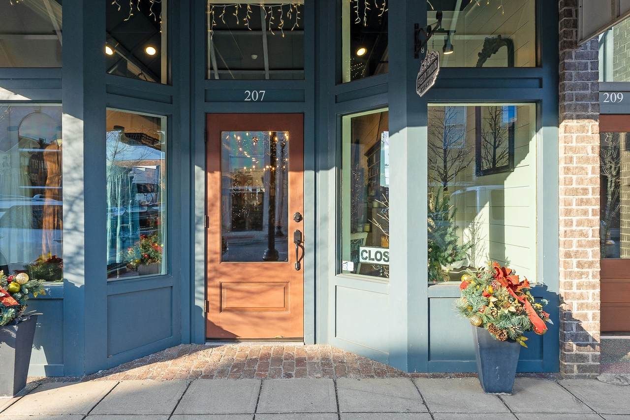 https://bt-photos.global.ssl.fastly.net/nashville/1280_boomver_1_RTC3133859-1.jpg