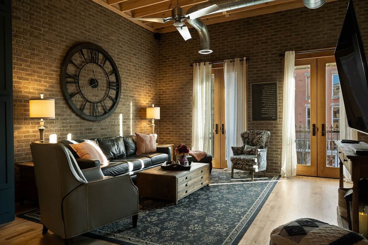 209 E Main St - Photo 1