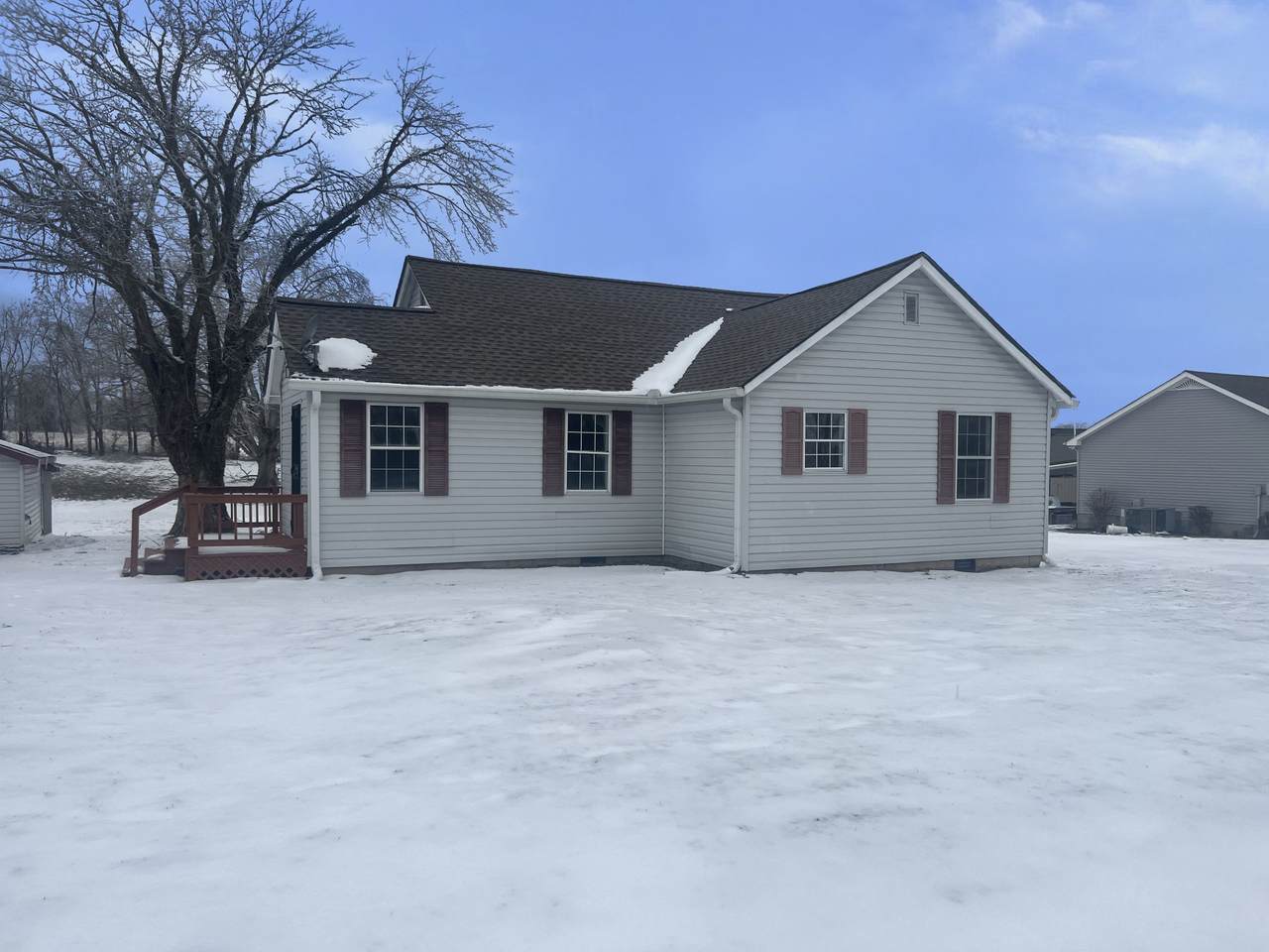 255 Oakdale Rd - Photo 1