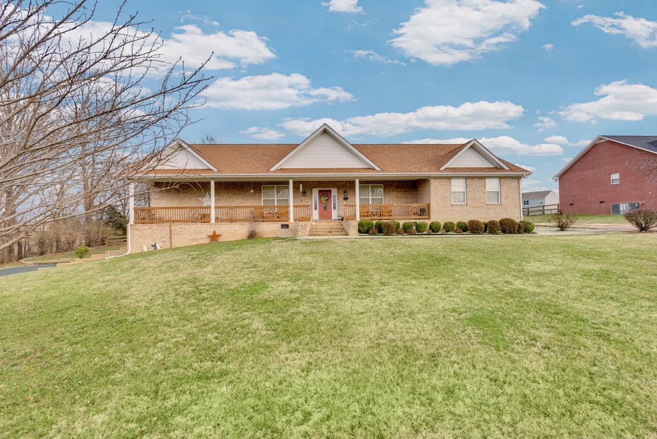 200 South Lovelady Rd - Photo 1