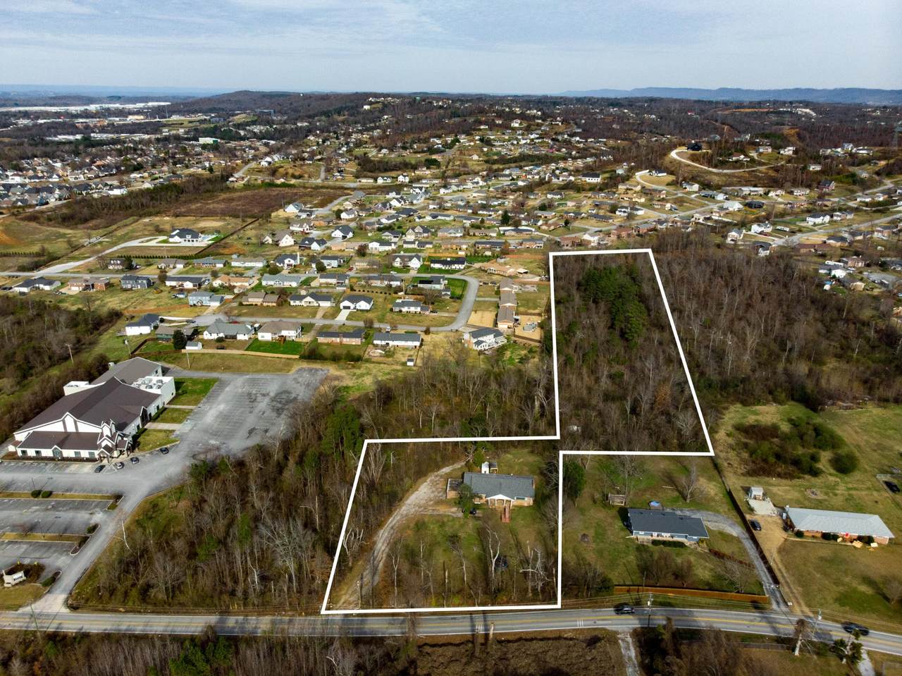 8009 Shallowford Road - Photo 1